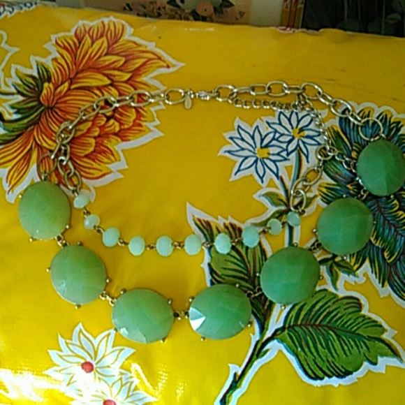 Premier Designs necklace 🍀 - Picture 3 of 6